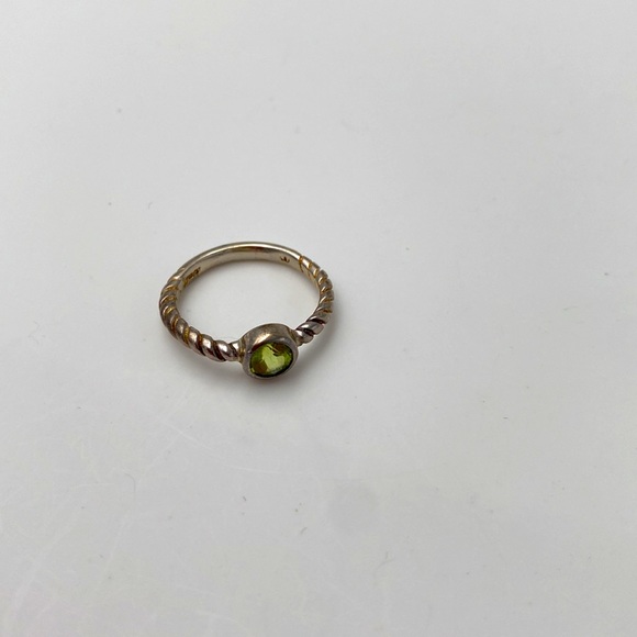 Sterling Silver peridot ring. Stamped 925. Brand new. - Picture 4 of 6